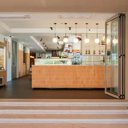 Aparthotel House Of *